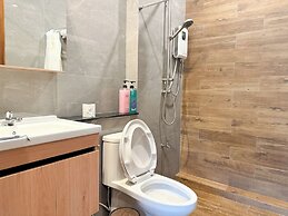 Ashi Poshtel