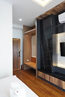 Ashi Poshtel