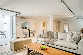 Discover Seaside Charm at Blue Ocean Suite
