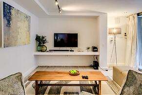 Discover Seaside Charm at Blue Ocean Suite