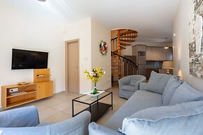 Avia Blue Maisonette - Messinia Gulf Retreat