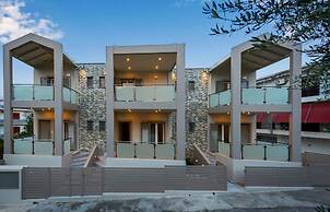 Avia Blue Maisonette - Steps From the Sea