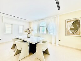 Venduras - 3BR Villa in Jumeirah Park
