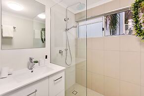 Melaleuca Hideaway - Beach Pool Free Parking