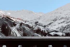 Alpeen Hotel