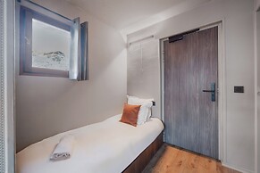 Alpeen Hotel