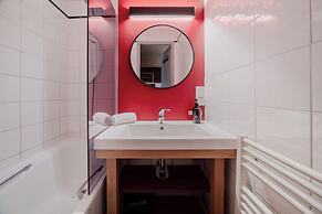 Alpeen Hotel