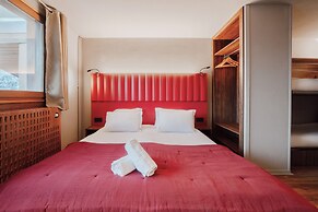 Alpeen Hotel