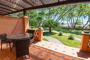 Marenaz Oceanfront Resort
