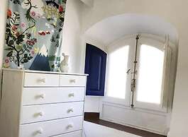 Cactus & Almonds Beautiful Holiday Hideaway