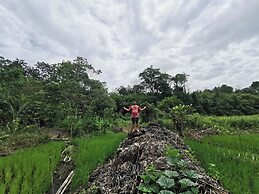 Rumah Lakau