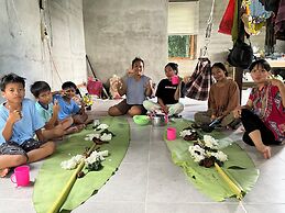 Rumah Lakau