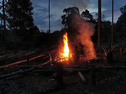 Rumah Lakau