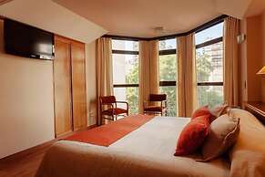 Primacy Hotel