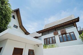 Treetop Villas