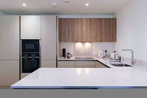 Luxury Manchester Apartment - Orange