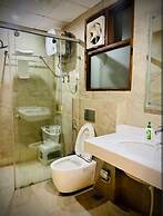 Hotel Awadh Inn