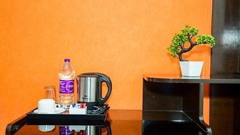 Hotel Awadh Inn