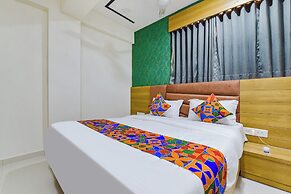 HOTEL GREEN TREE