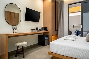 Monarco Executive Rooms
