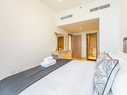 Luxury Meydan Escape Condo with City View