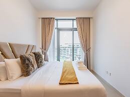 Luxury Meydan Escape Condo with City View