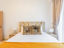 Luxury Meydan Escape Condo with City View