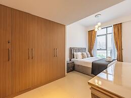 Luxury Meydan Escape Condo with City View