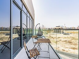 Luxury Meydan Escape Condo with City View
