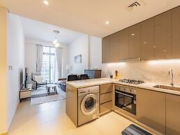 Luxury Meydan Escape Condo with City View