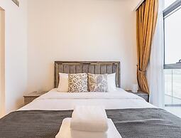 Luxury Meydan Escape Condo with City View