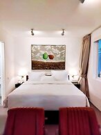 KoenoKoeni Boutique Hotel