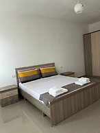 Kalpazo Golemi Plus Apartments