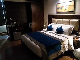 JB SKY HITON INN