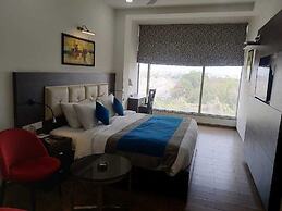 JB SKY HITON INN
