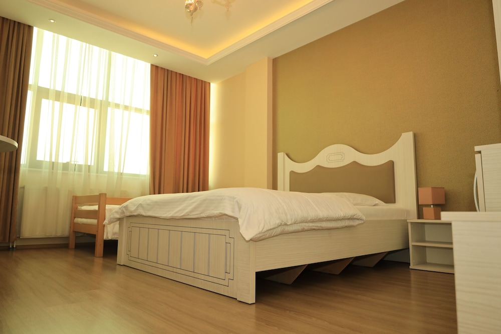Antika Hotel