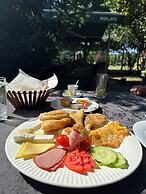 Antika Hotel