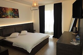 Antika Hotel