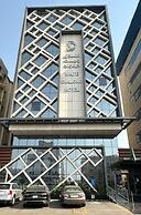 White Diamond Hotel Sari