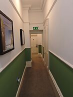 Trenython Manor Resort