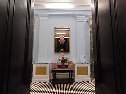 Trenython Manor Resort