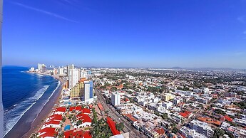 Camino Al Mar