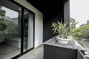 BedChambers Serviced Apartment, Golf Course, Gurgaon
