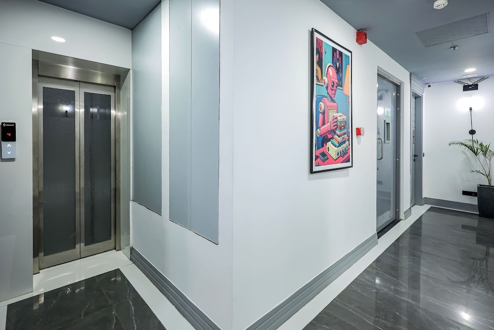 BedChambers Serviced Apartment, Golf Course, Gurgaon