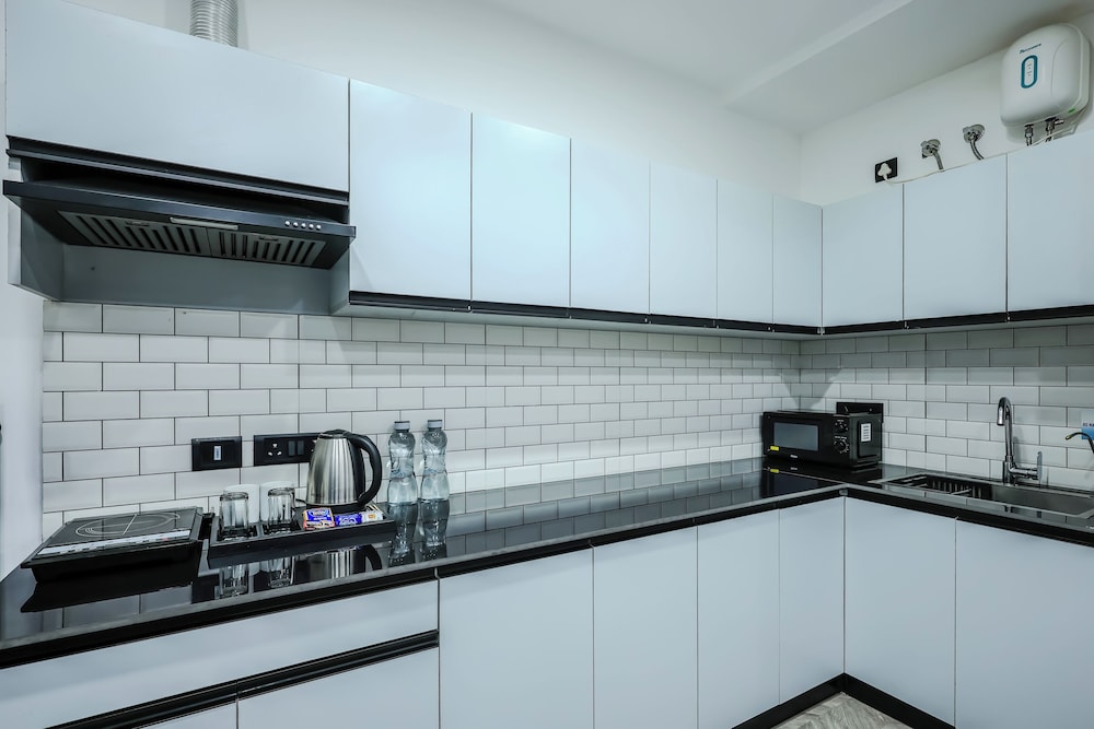 BedChambers Serviced Apartment, Golf Course, Gurgaon