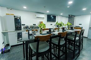 BedChambers Serviced Apartment, Golf Course, Gurgaon
