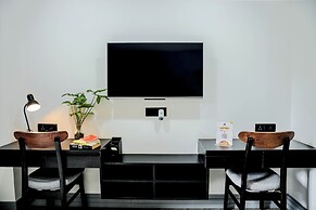 BedChambers Serviced Apartment, Golf Course, Gurgaon