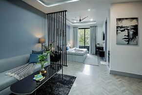BedChambers Serviced Apartment, Golf Course, Gurgaon