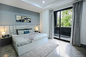 BedChambers Serviced Apartment, Golf Course, Gurgaon