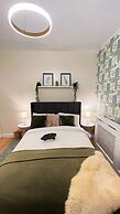 Beautiful 4 Bed House in Sheffield